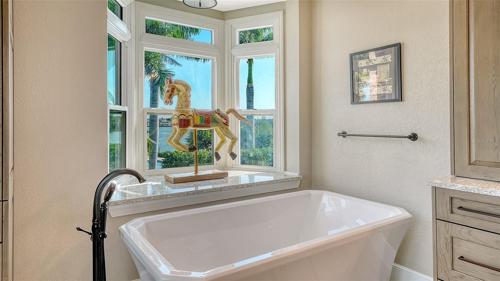 A4673685 Property Photo