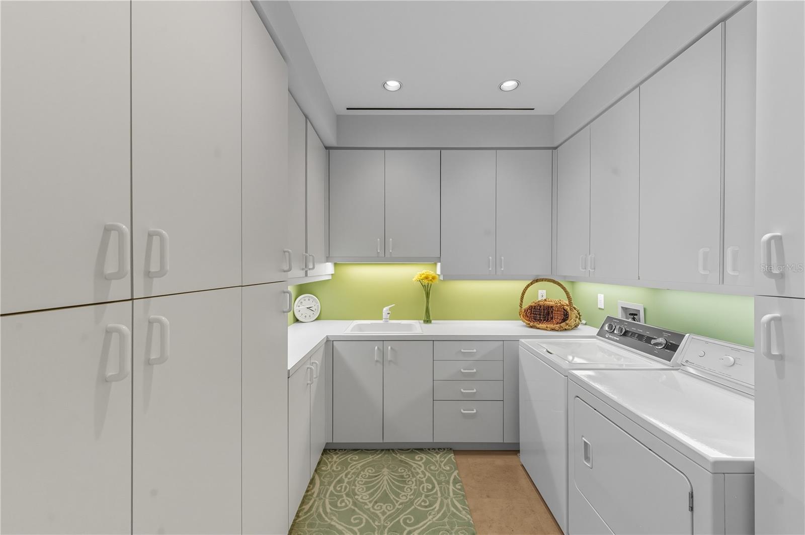 A4673690 Property Photo