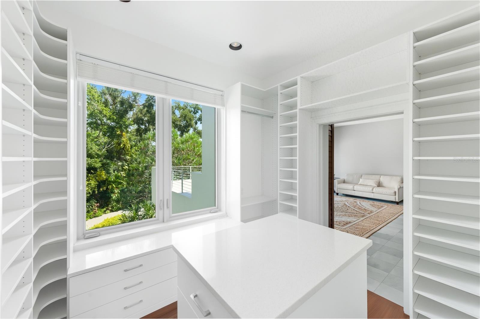 A4673690 Property Photo