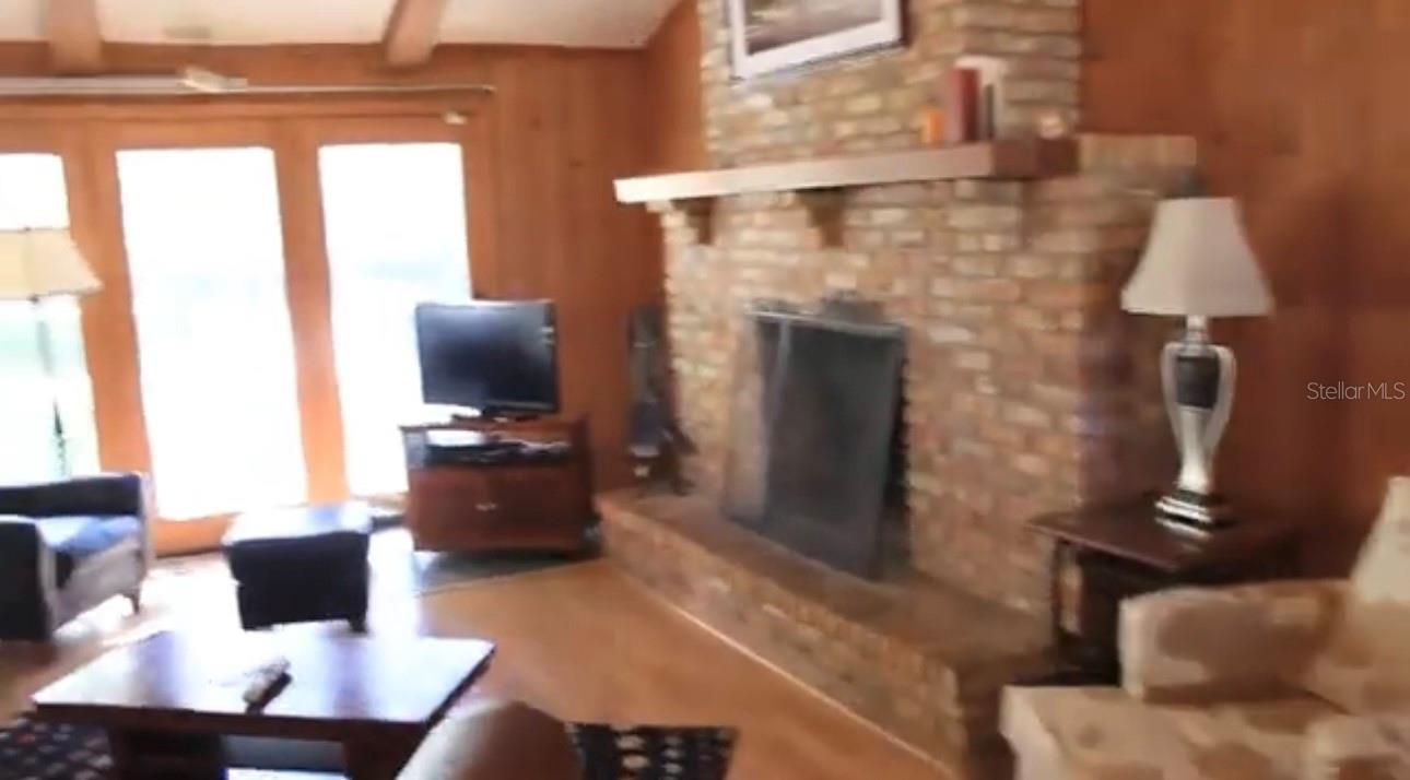 O6364015 Property Photo