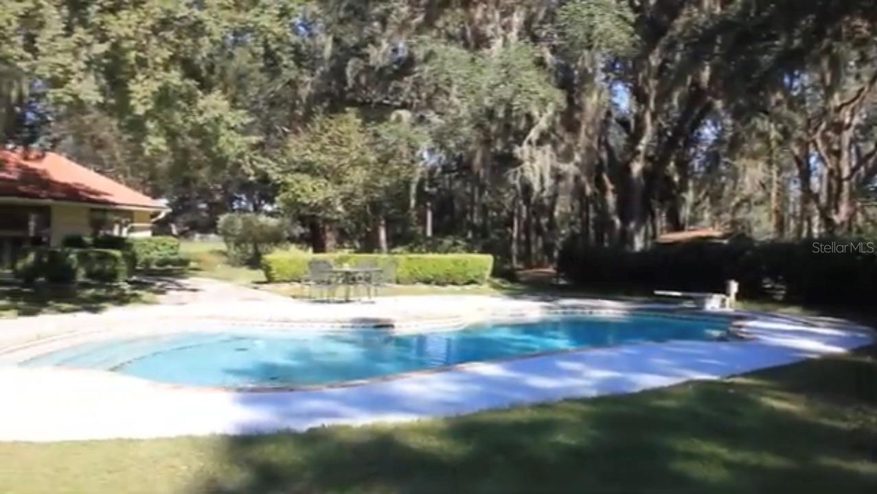 O6364015 Property Photo