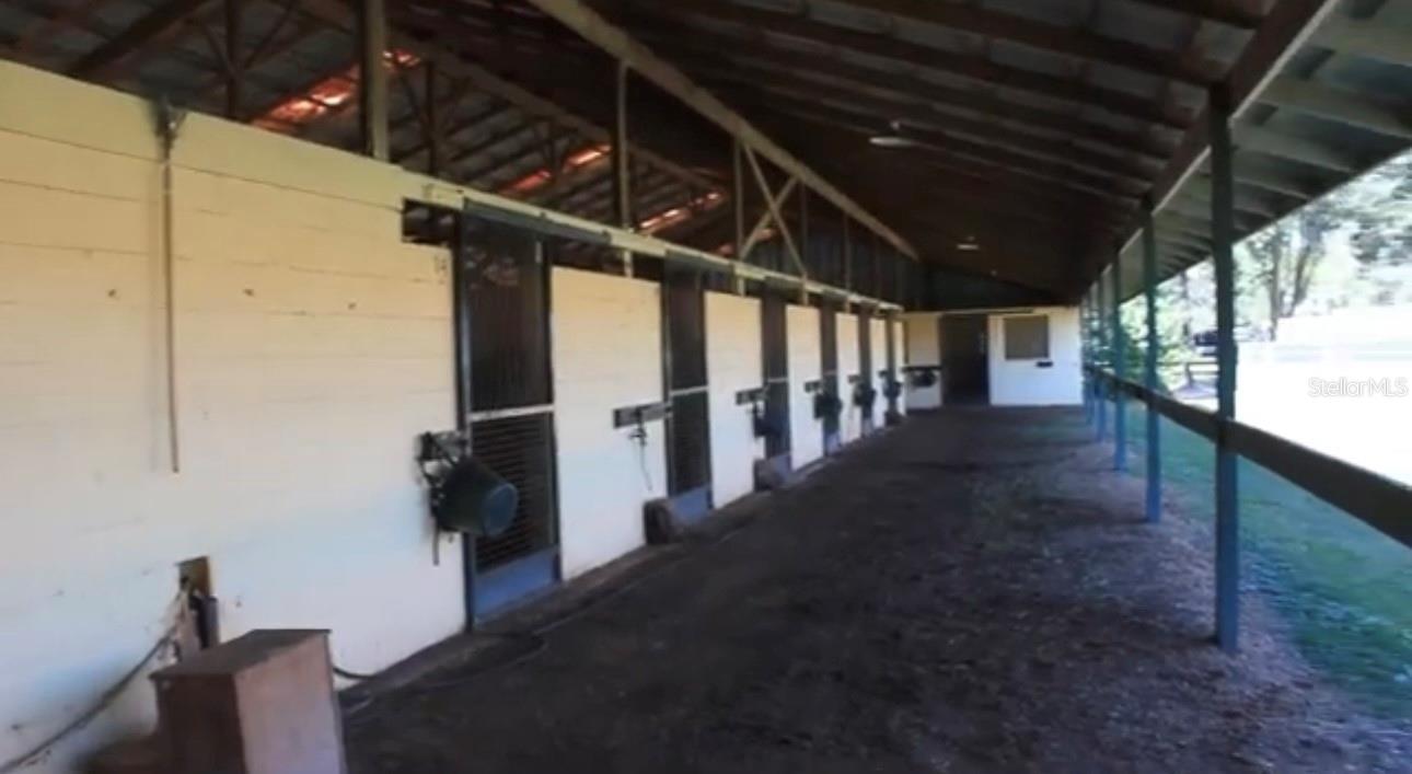 O6364015 Property Photo