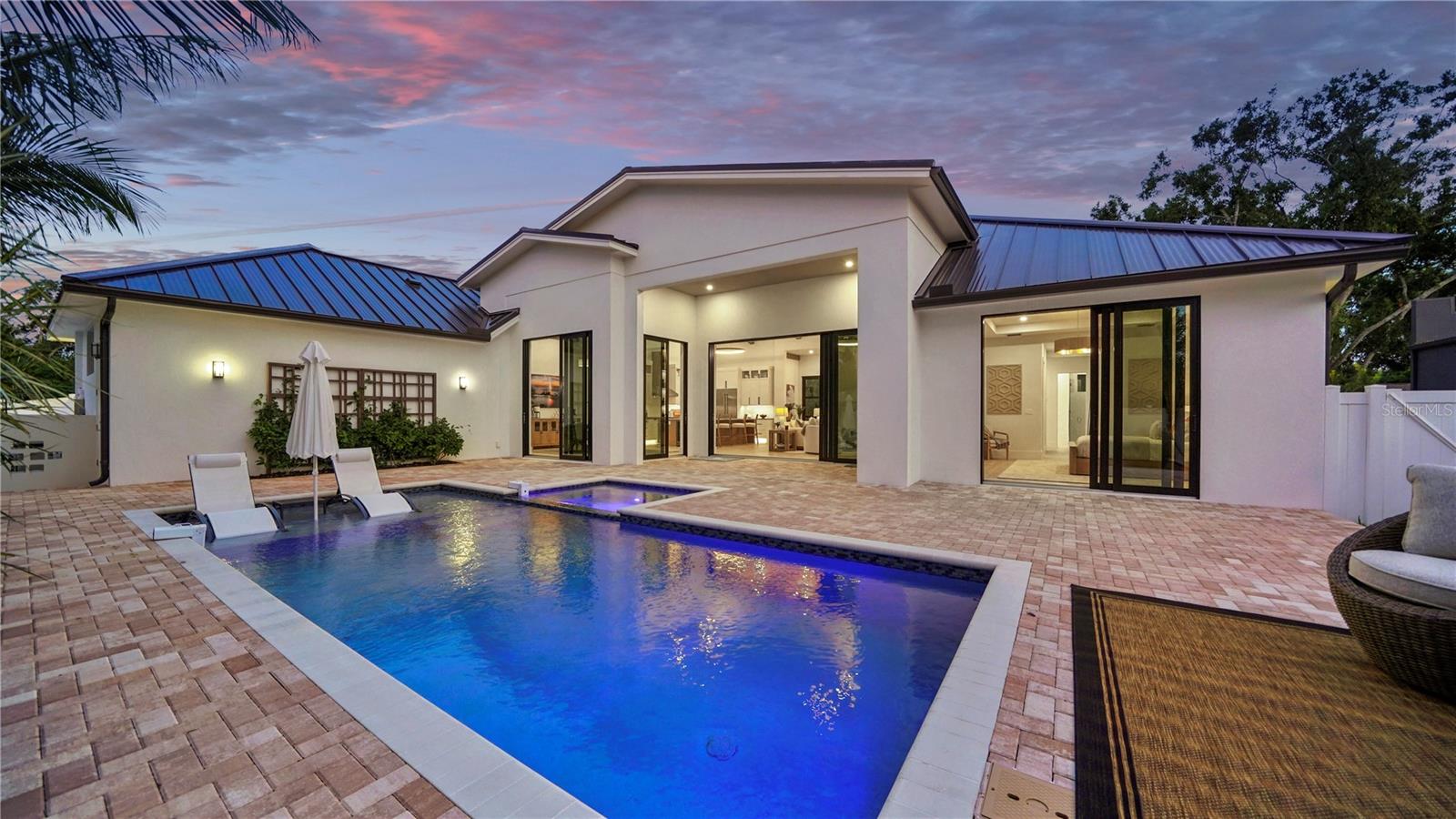 A4673707 Property Photo