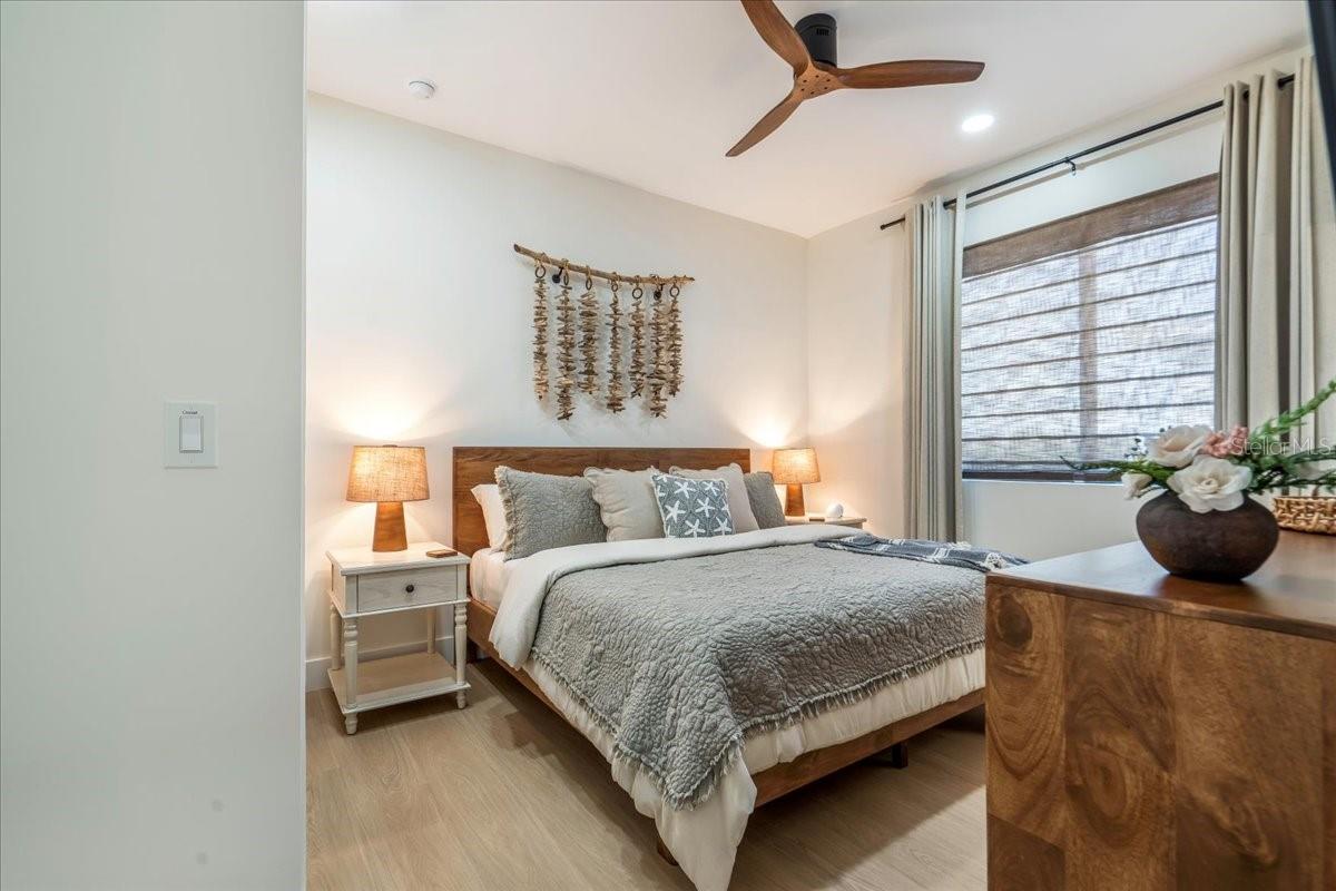 TB8452489 Property Photo