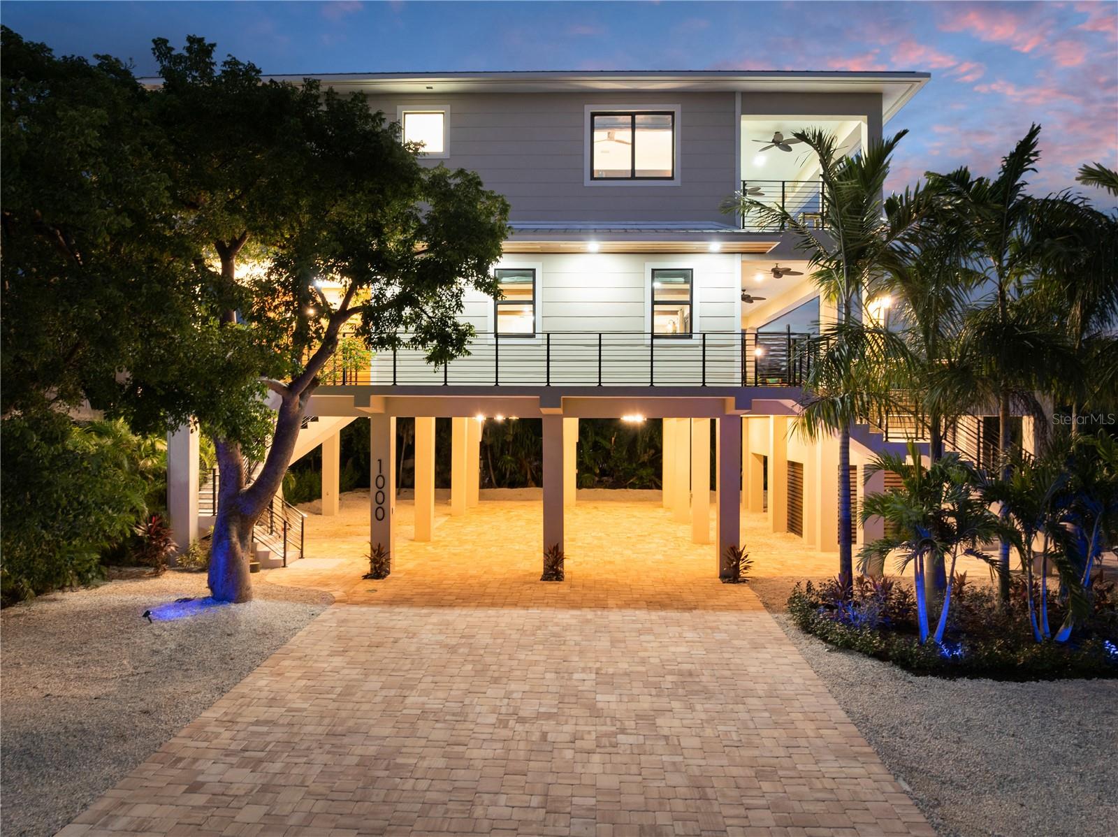 TB8452489 Property Photo