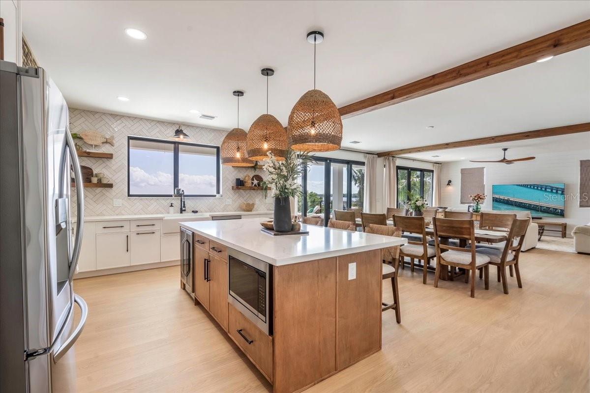 TB8452489 Property Photo