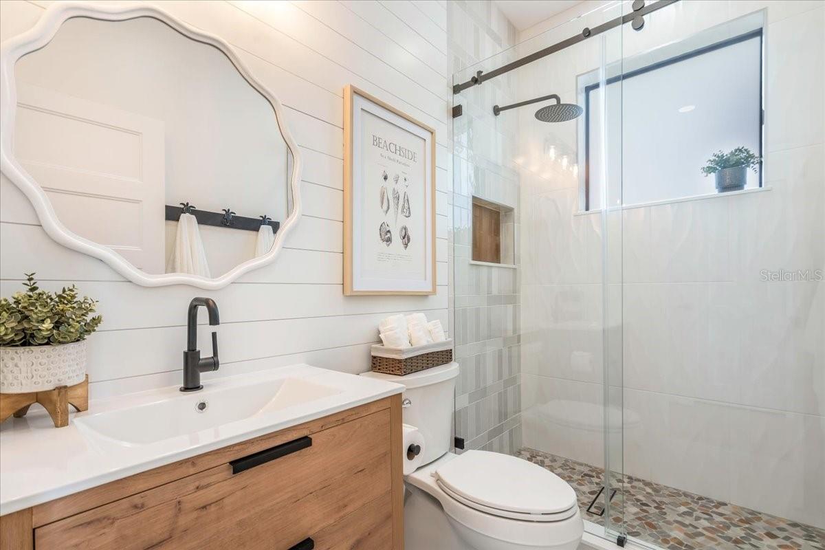 TB8452489 Property Photo