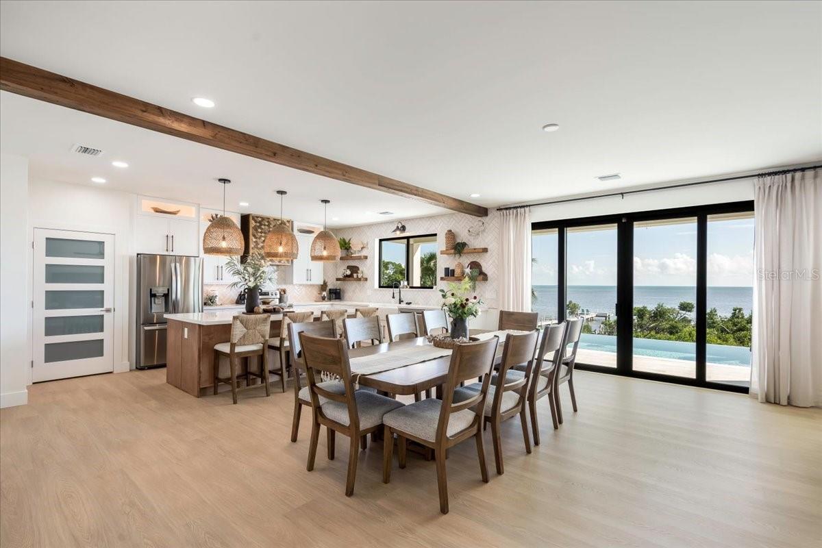 TB8452489 Property Photo