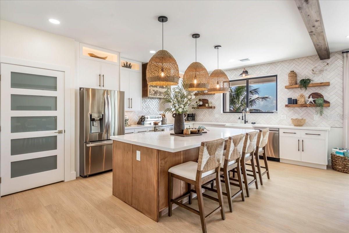 TB8452489 Property Photo