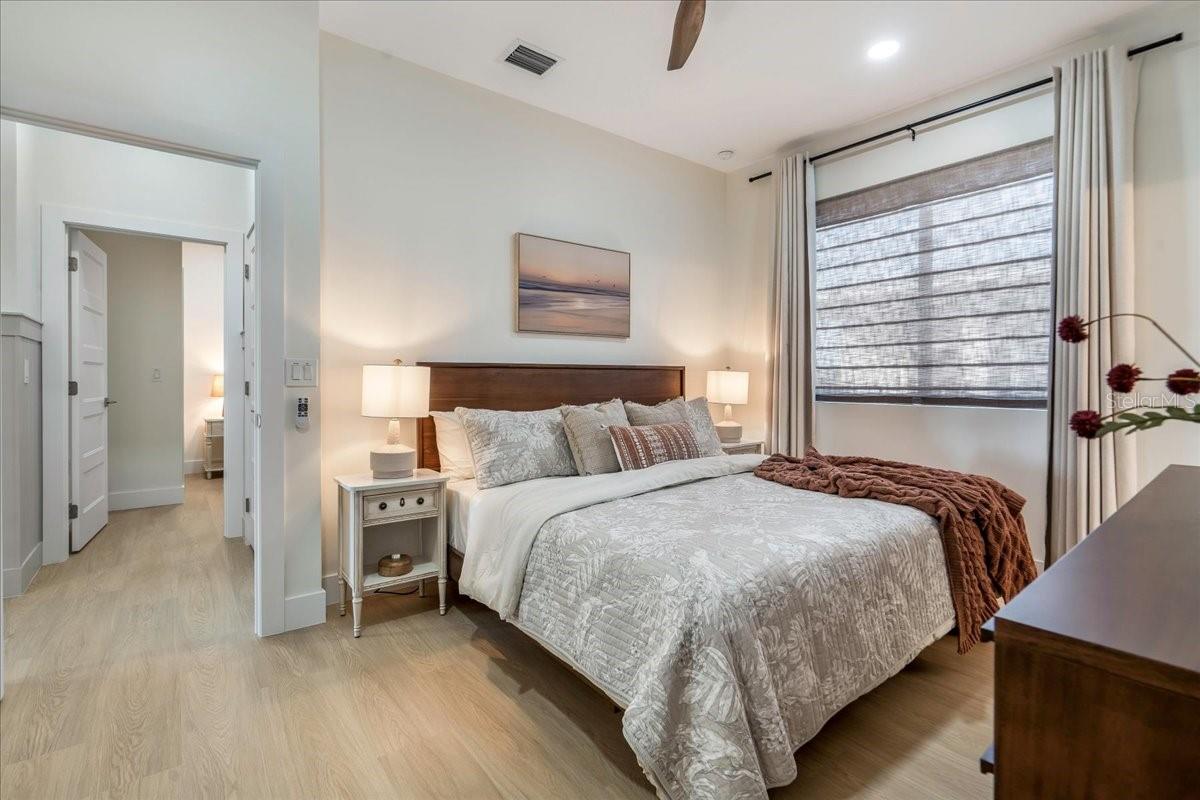 TB8452489 Property Photo