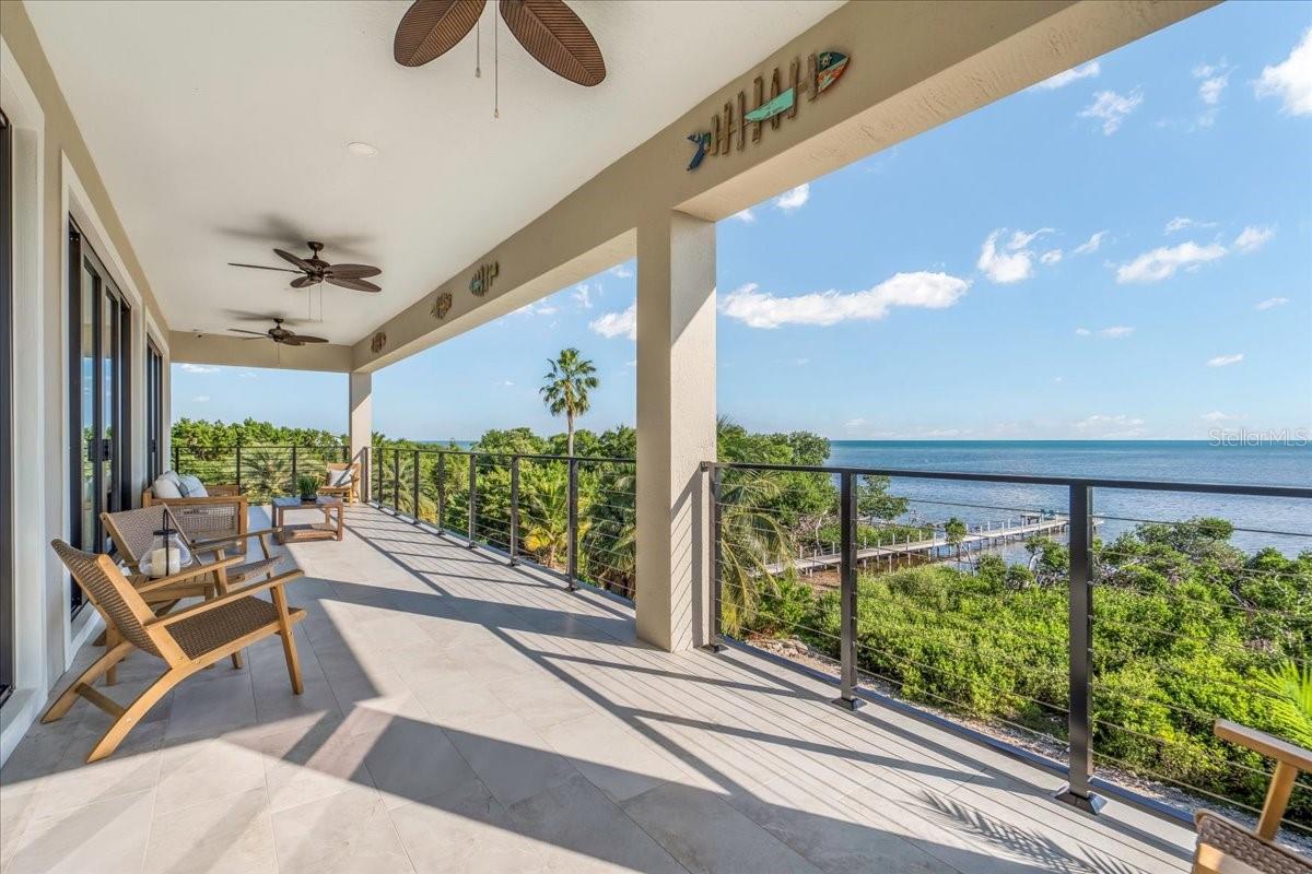 TB8452489 Property Photo