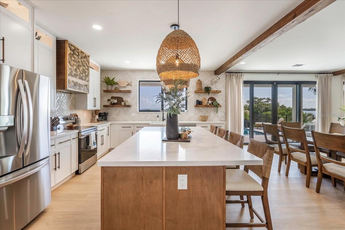 TB8452489 Property Photo