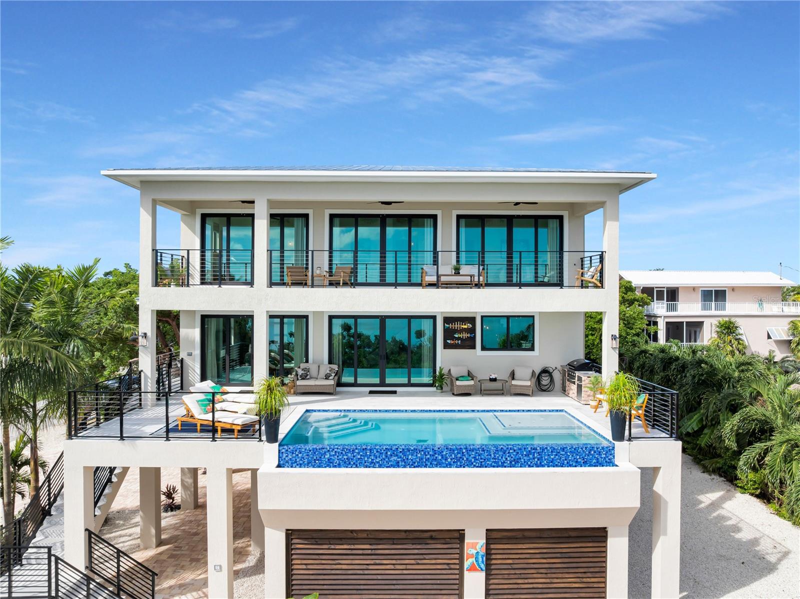 TB8452489 Property Photo