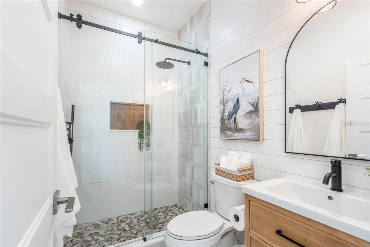 TB8452489 Property Photo