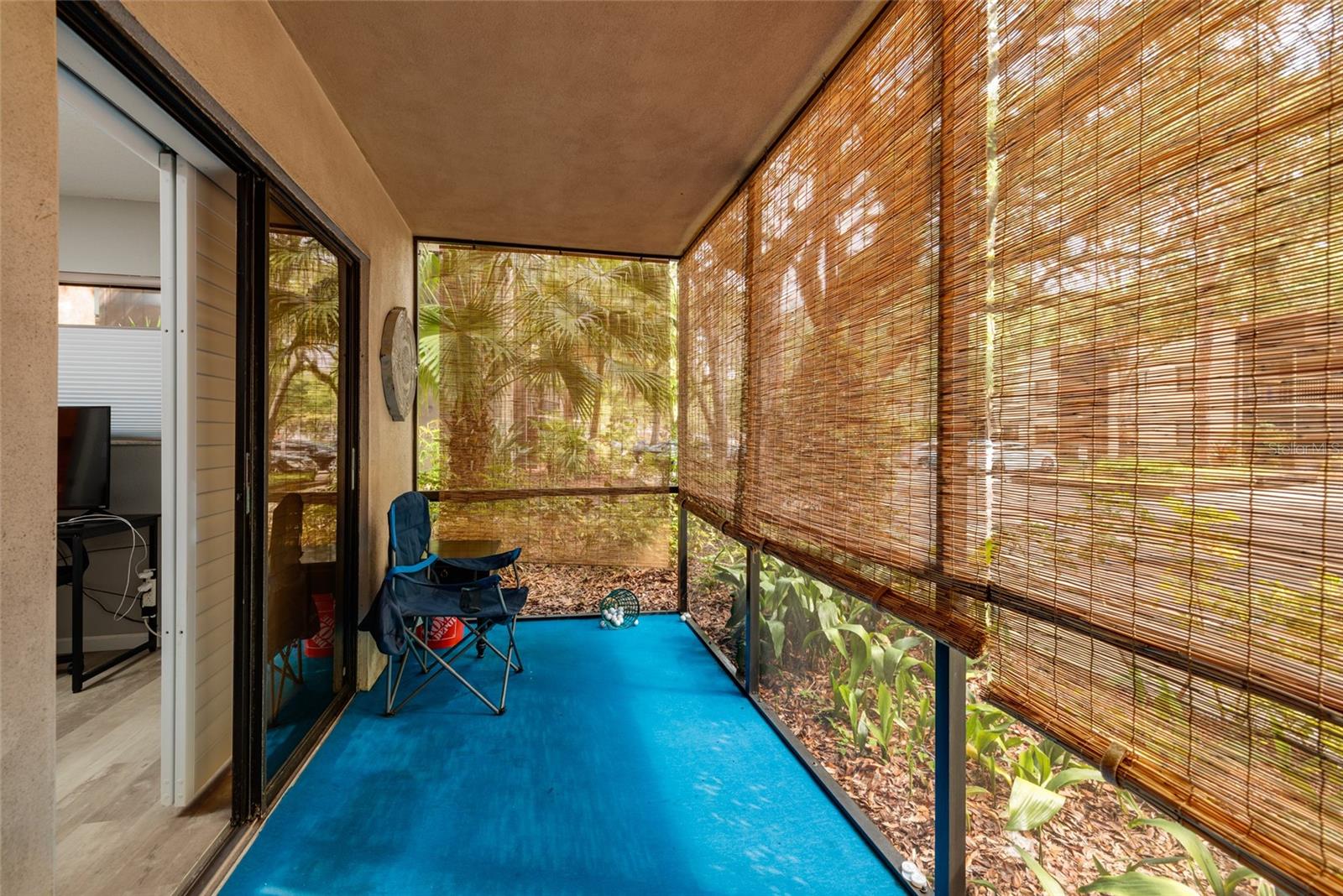 TB8452499 Property Photo