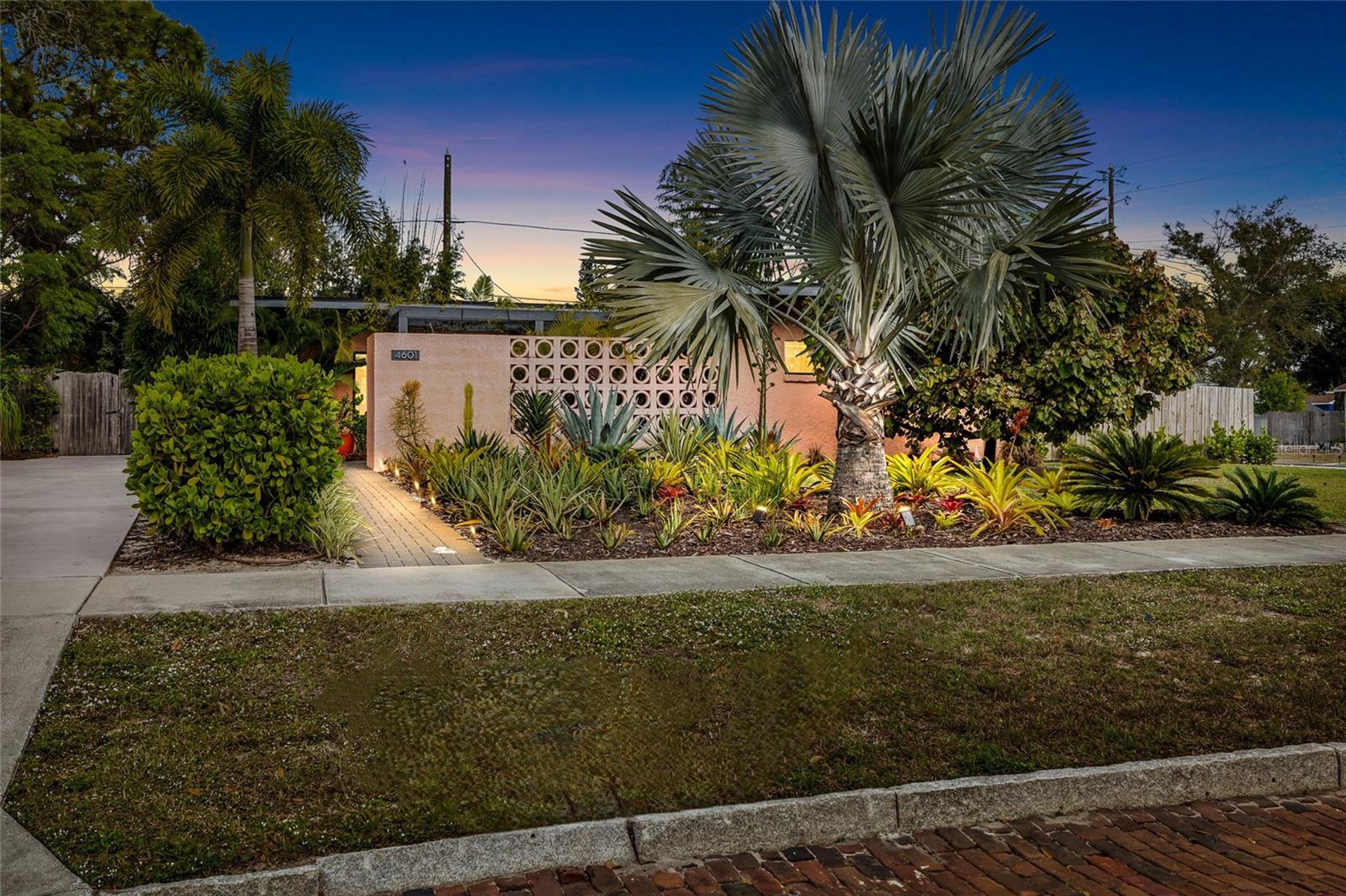 4601 3RD AVE N, ST PETERSBURG, FL, 33713