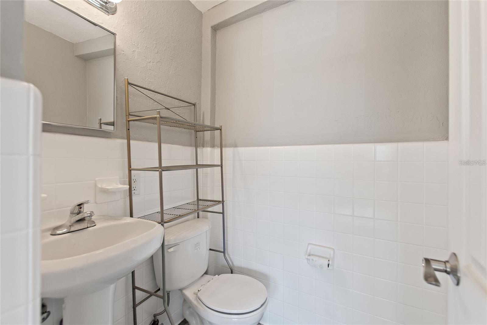 TB8452539 Property Photo