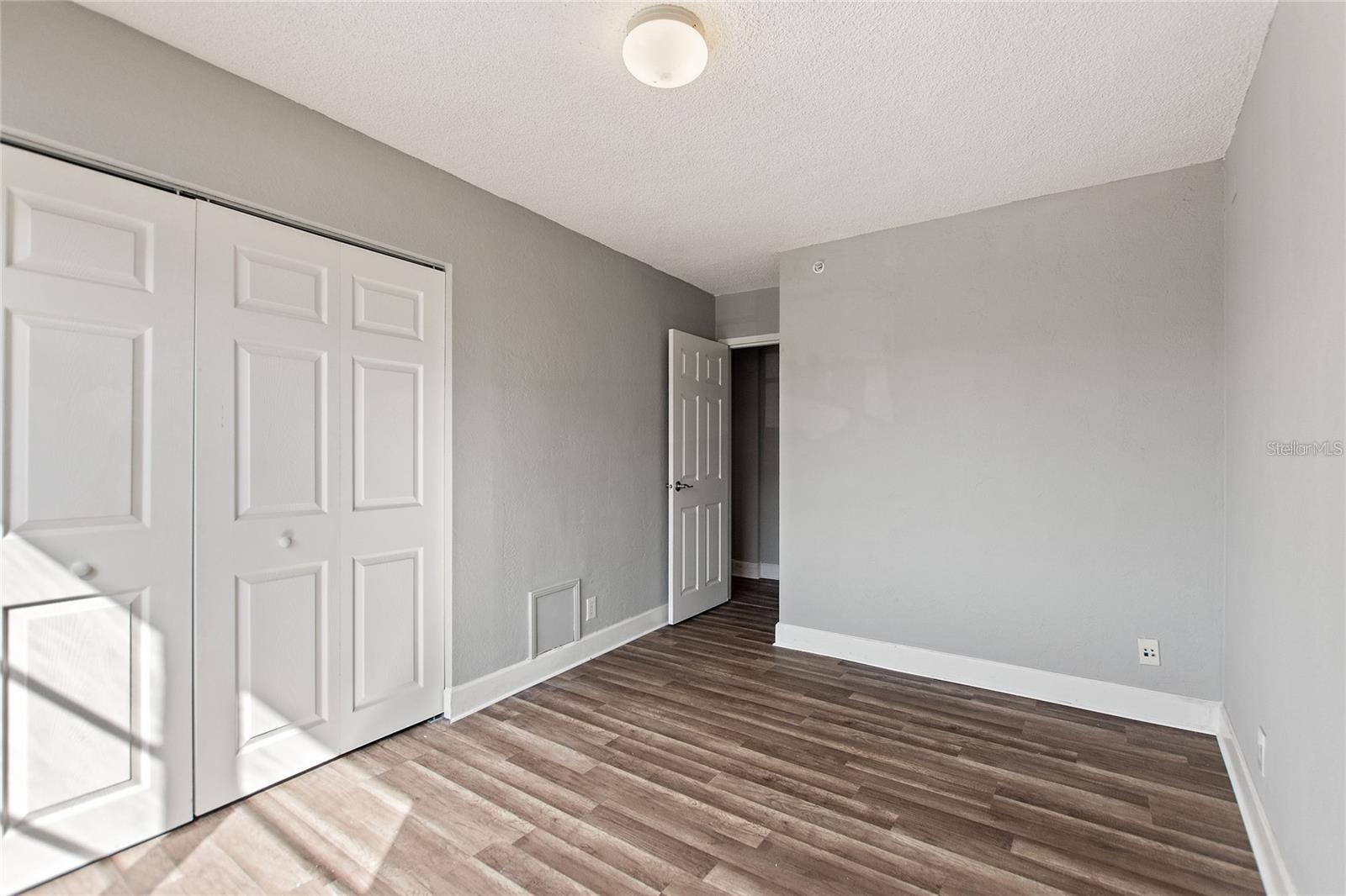 TB8452539 Property Photo