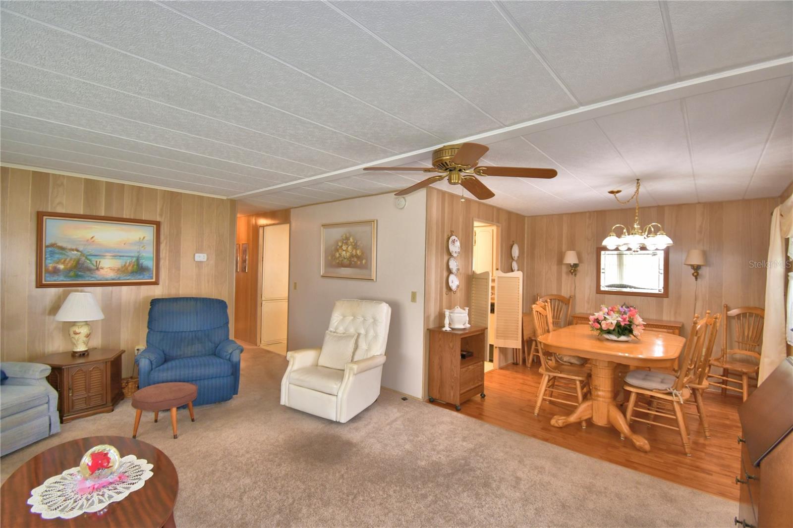 P4937169 Property Photo