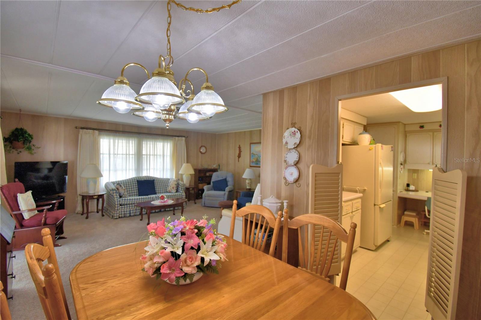 P4937169 Property Photo