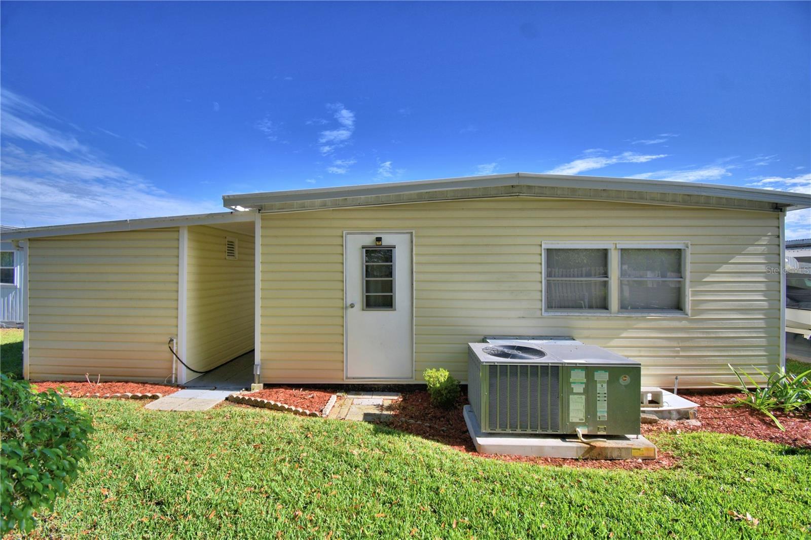 P4937169 Property Photo