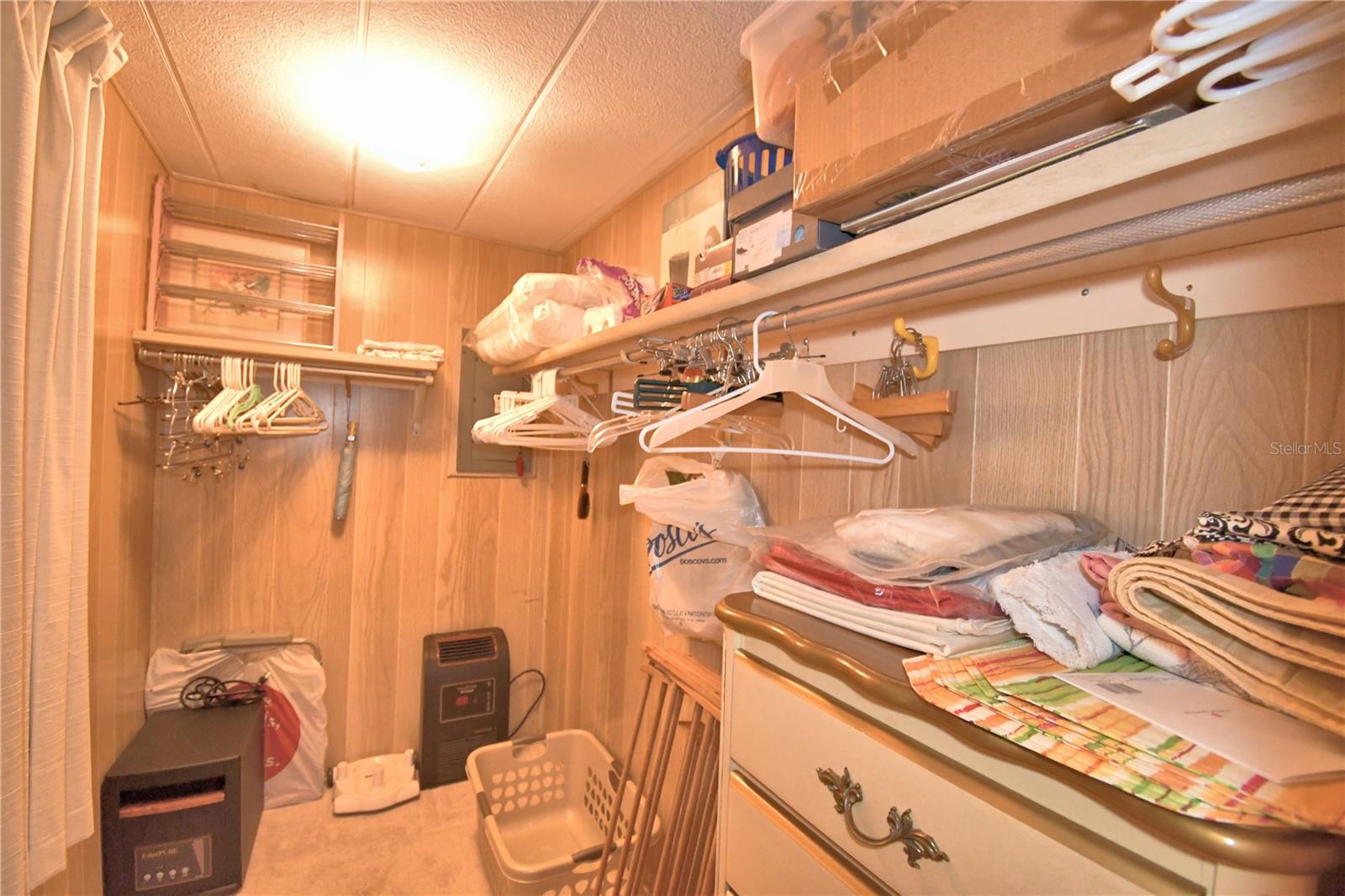 P4937169 Property Photo