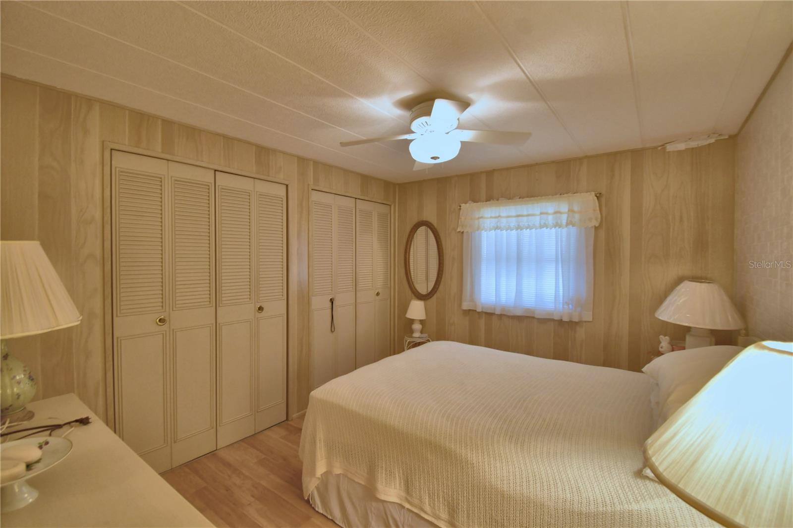 P4937169 Property Photo