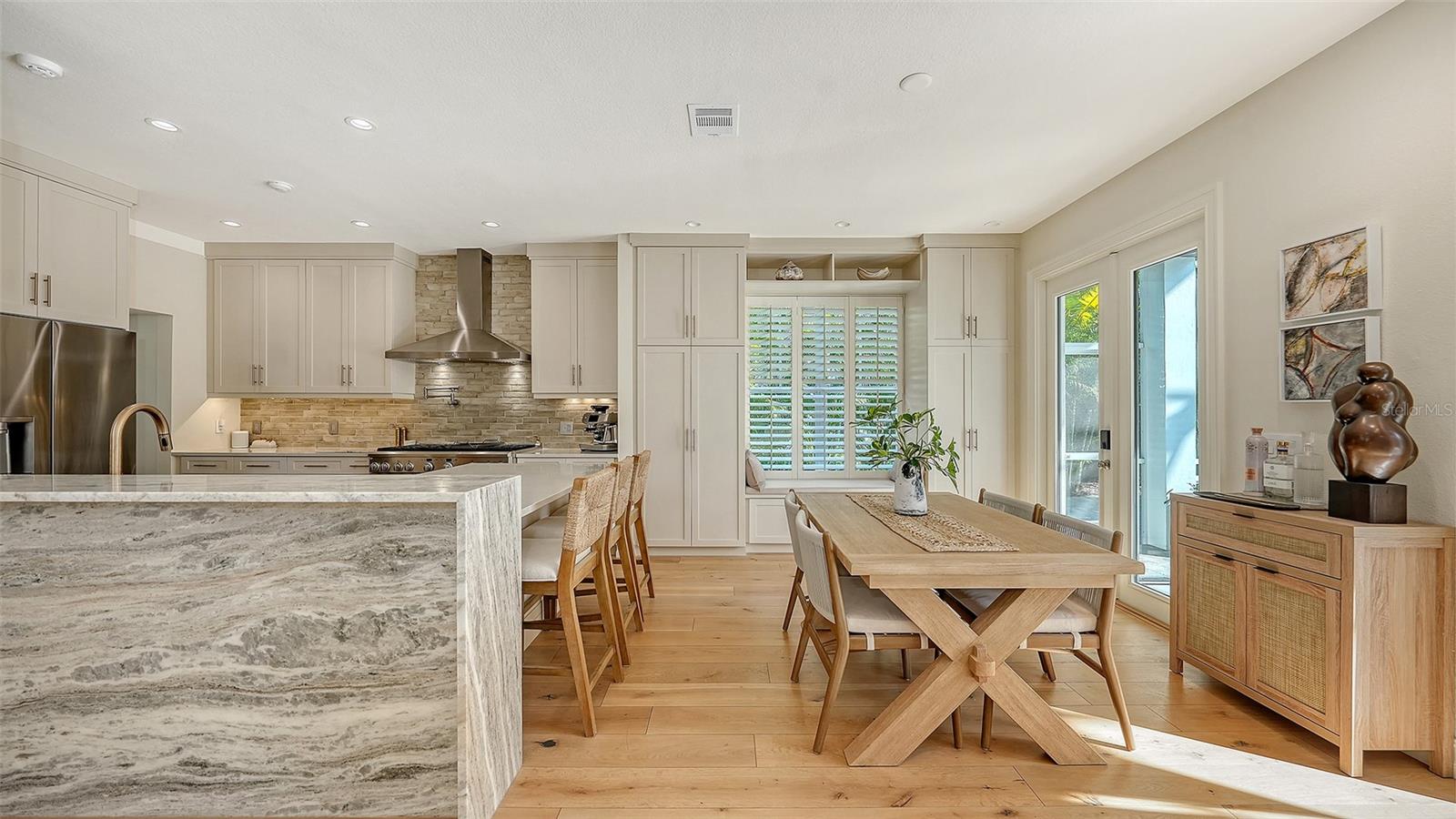 A4673742 Property Photo