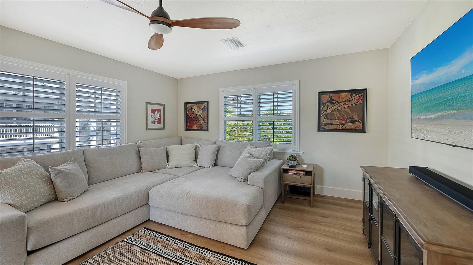 A4673742 Property Photo