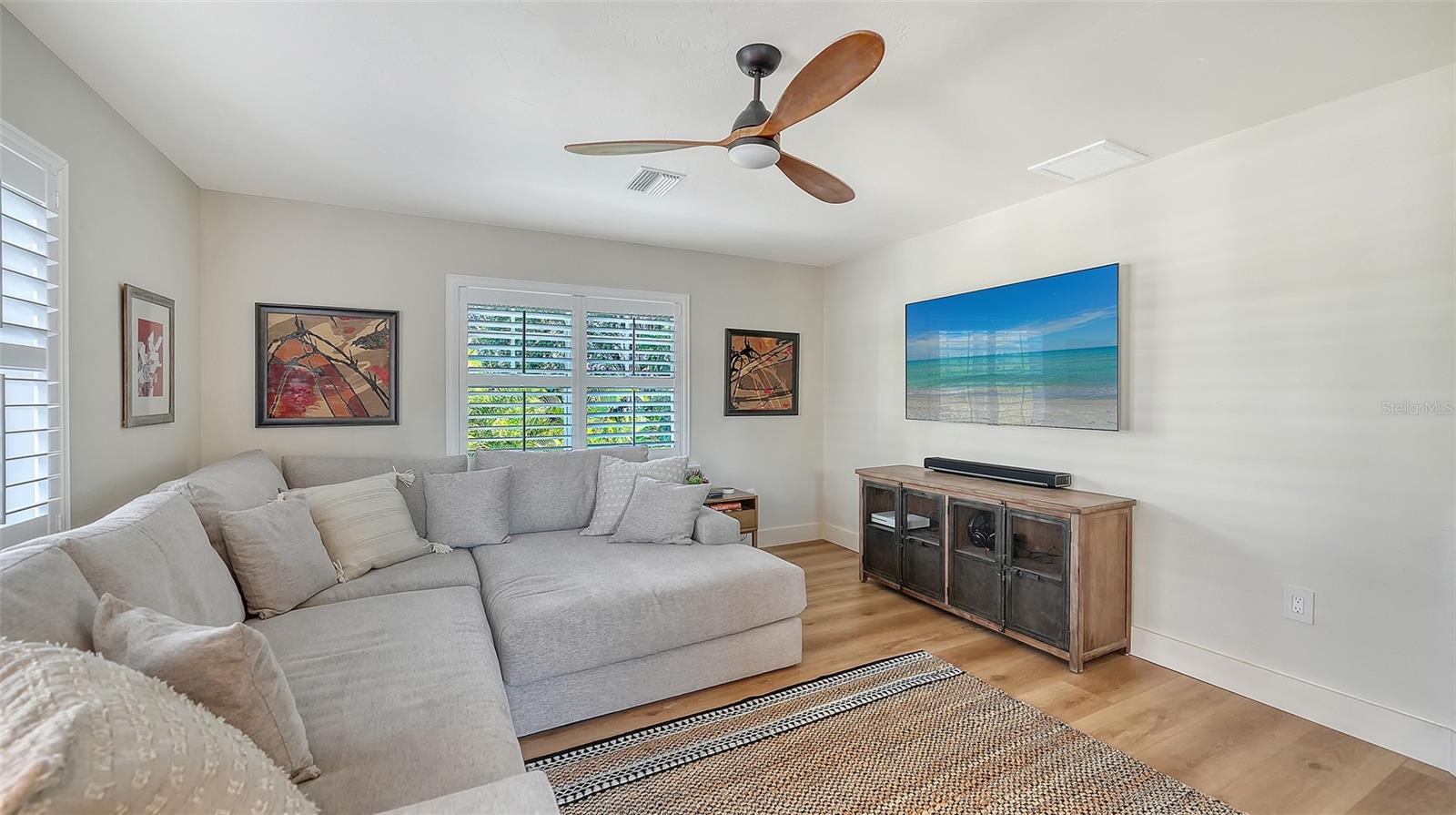 A4673742 Property Photo