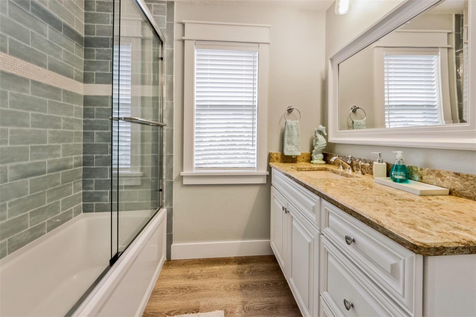 A4673748 Property Photo