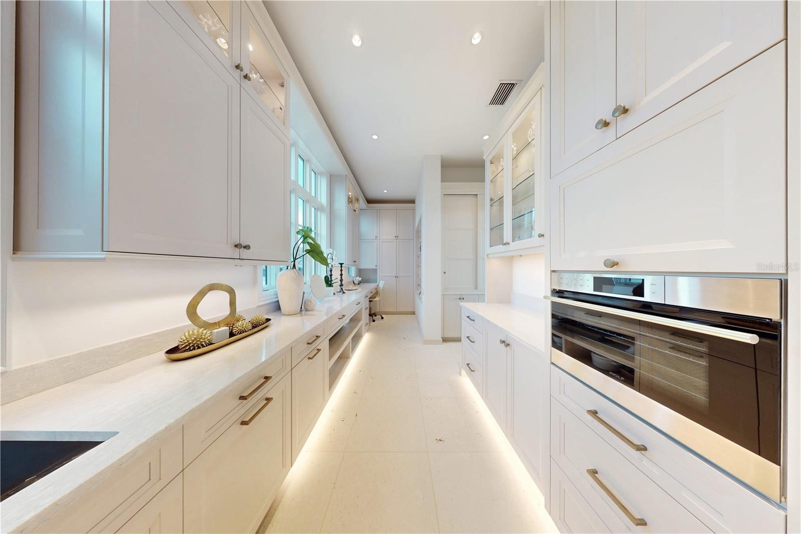 A4673754 Property Photo