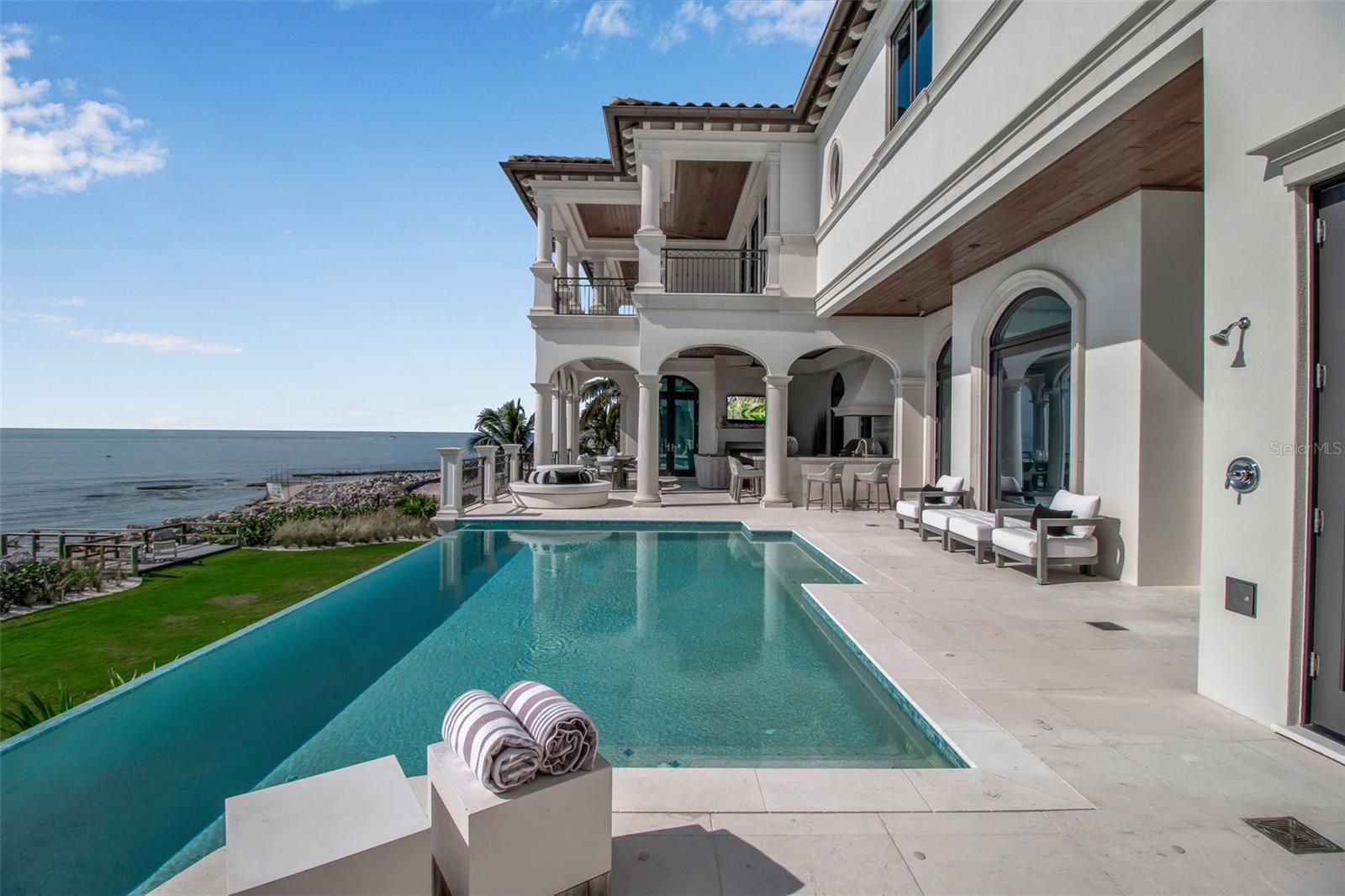 A4673754 Property Photo