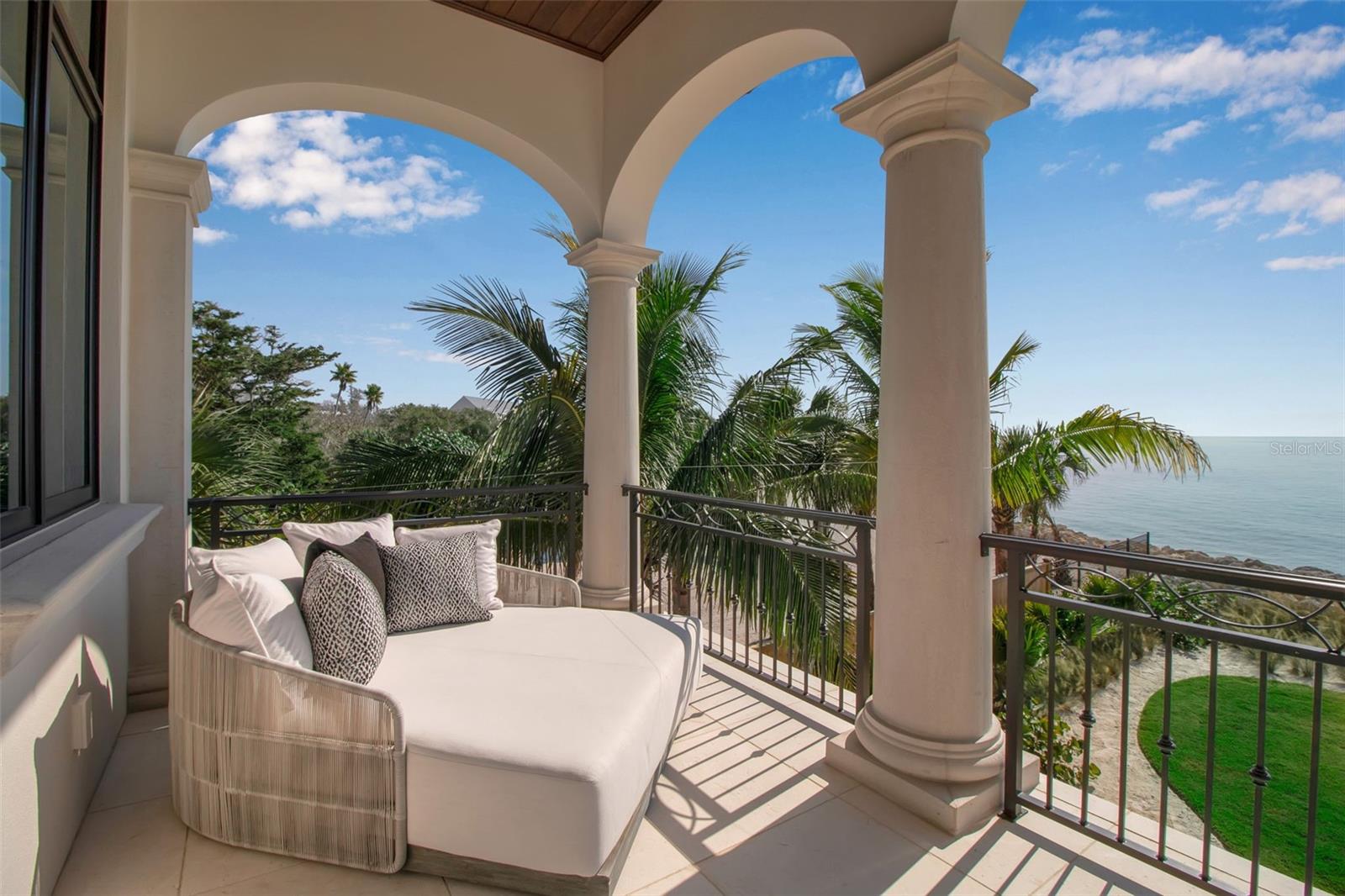 A4673754 Property Photo