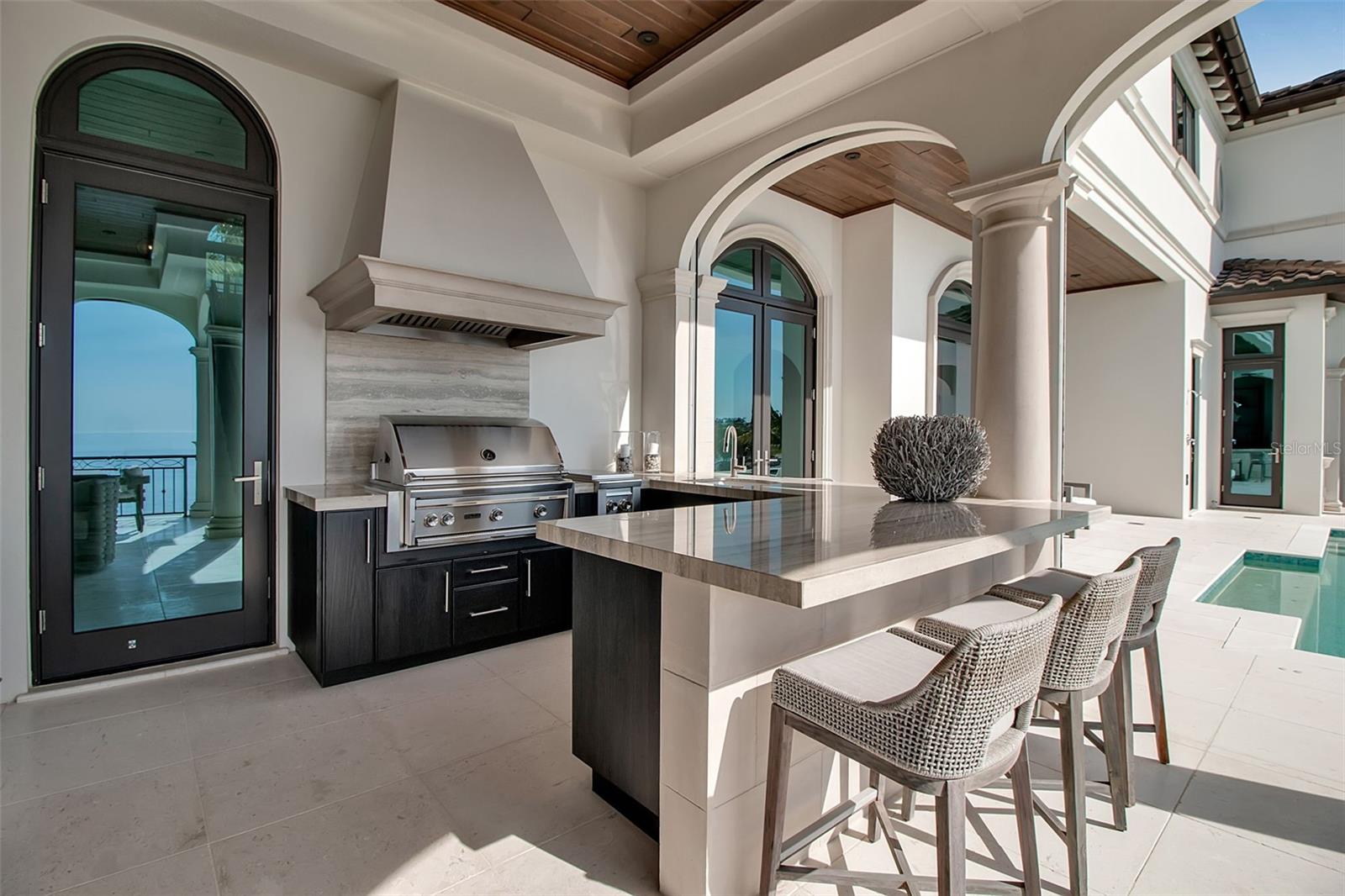 A4673754 Property Photo