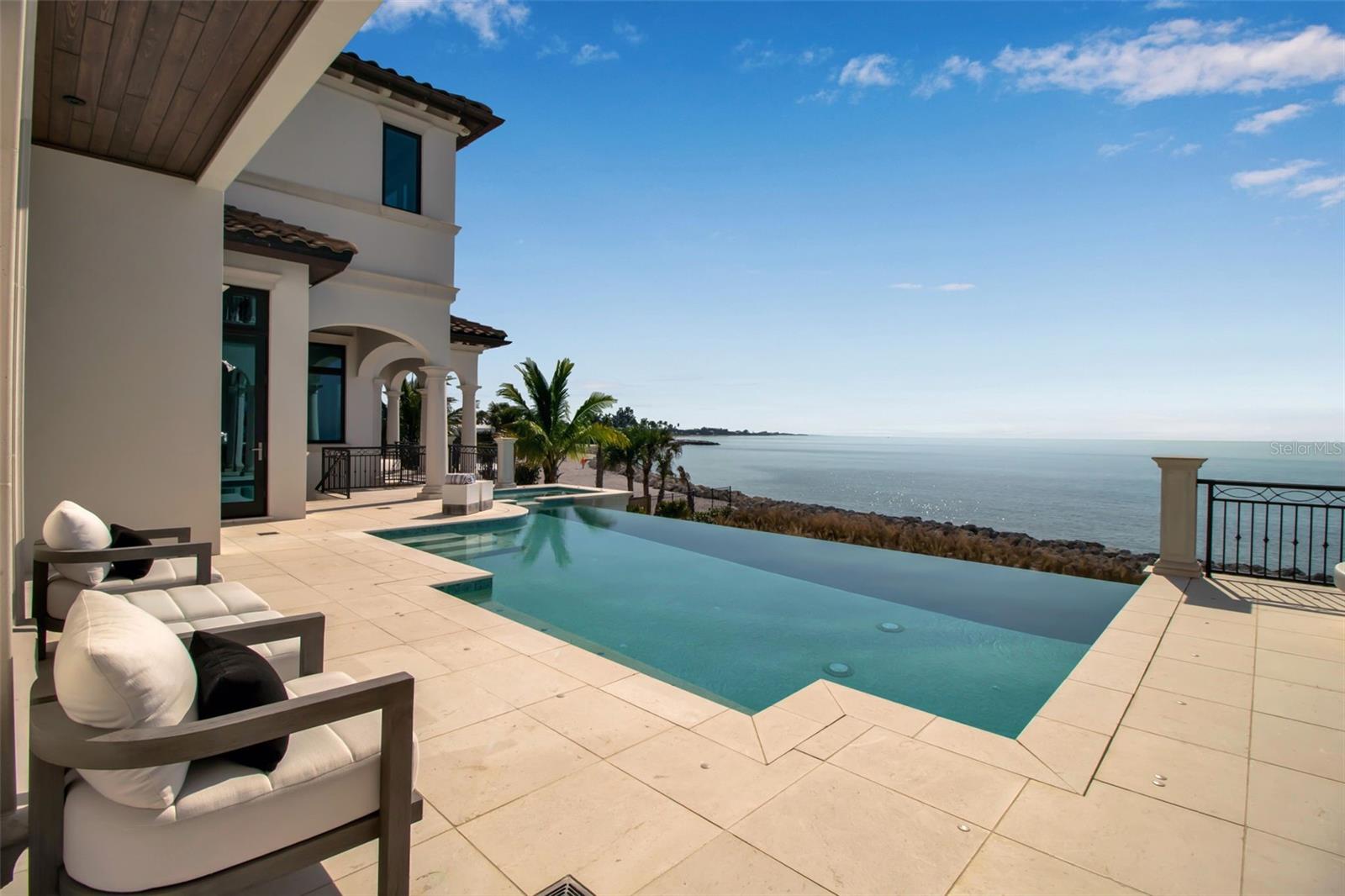 A4673754 Property Photo