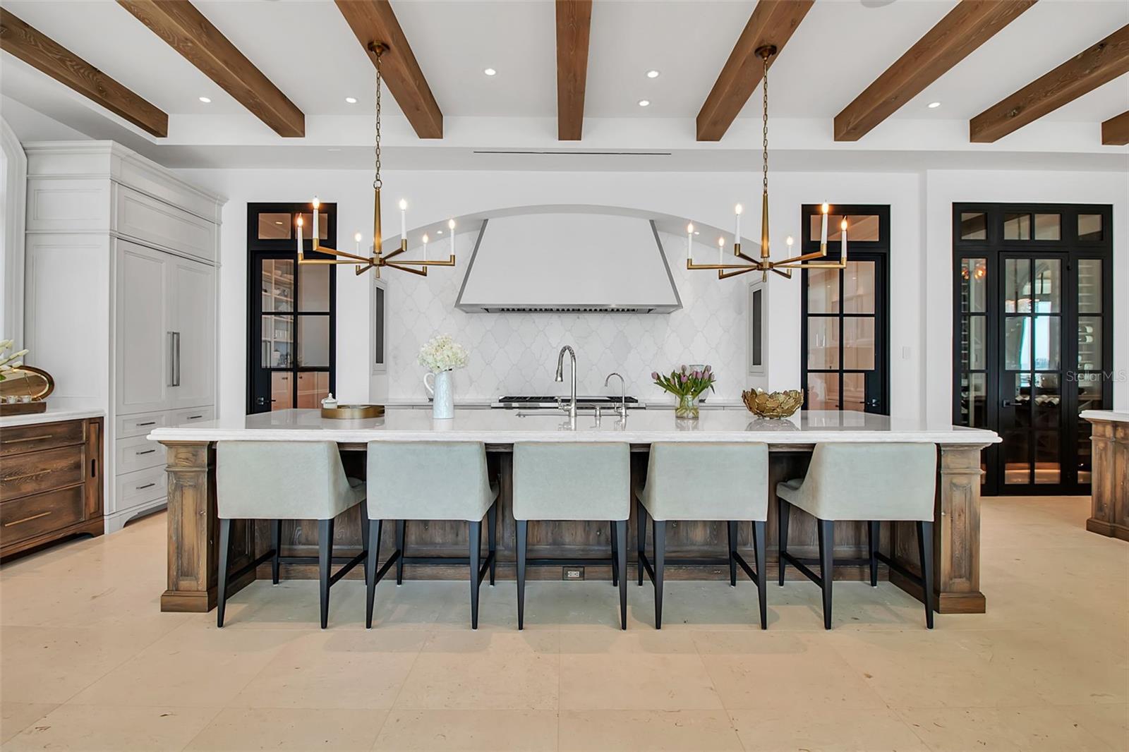 A4673754 Property Photo