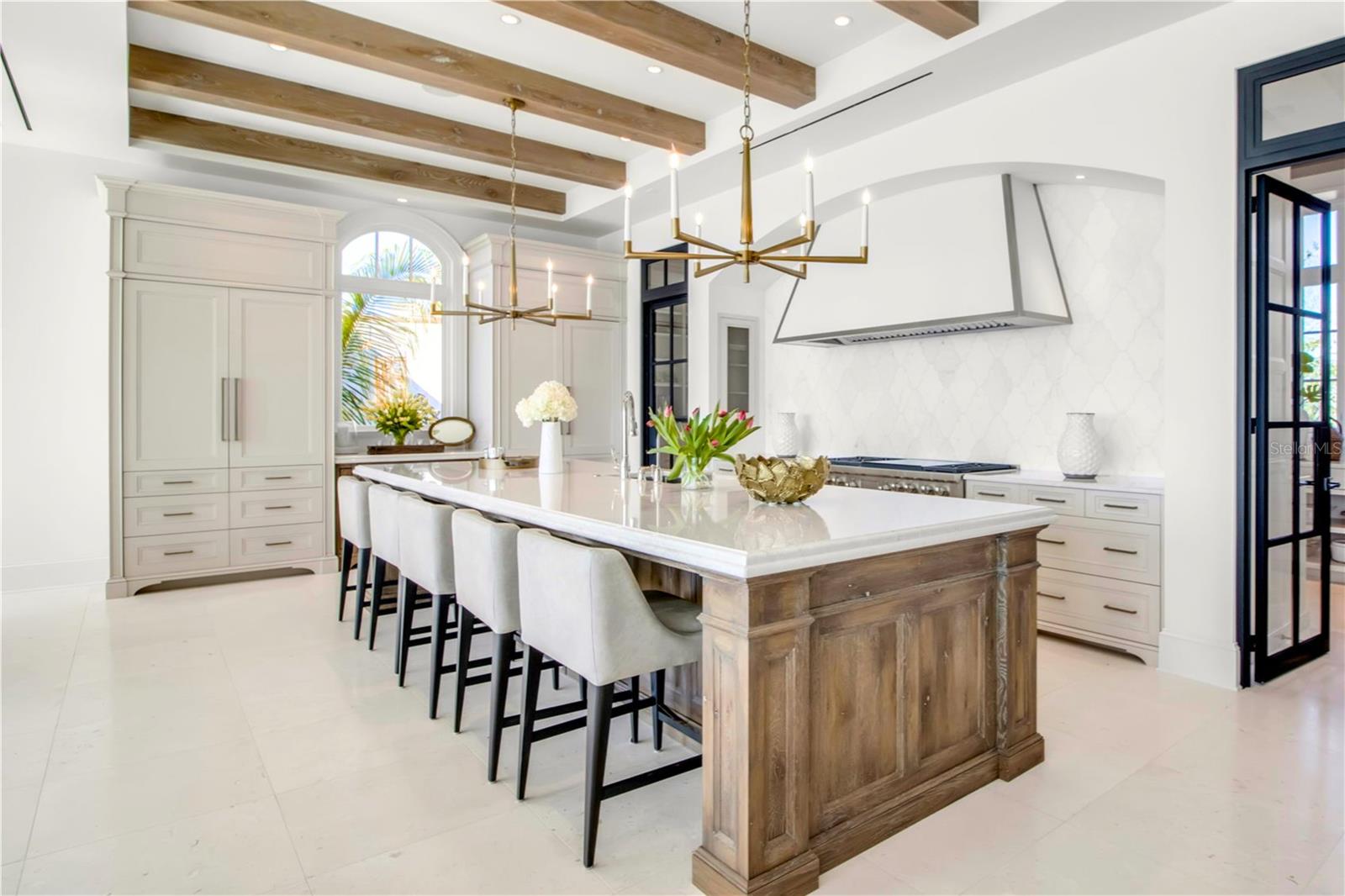 A4673754 Property Photo