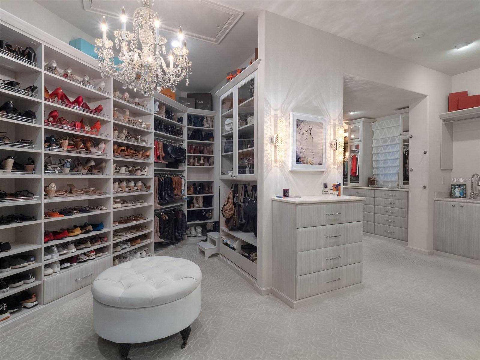 GC535728 Property Photo