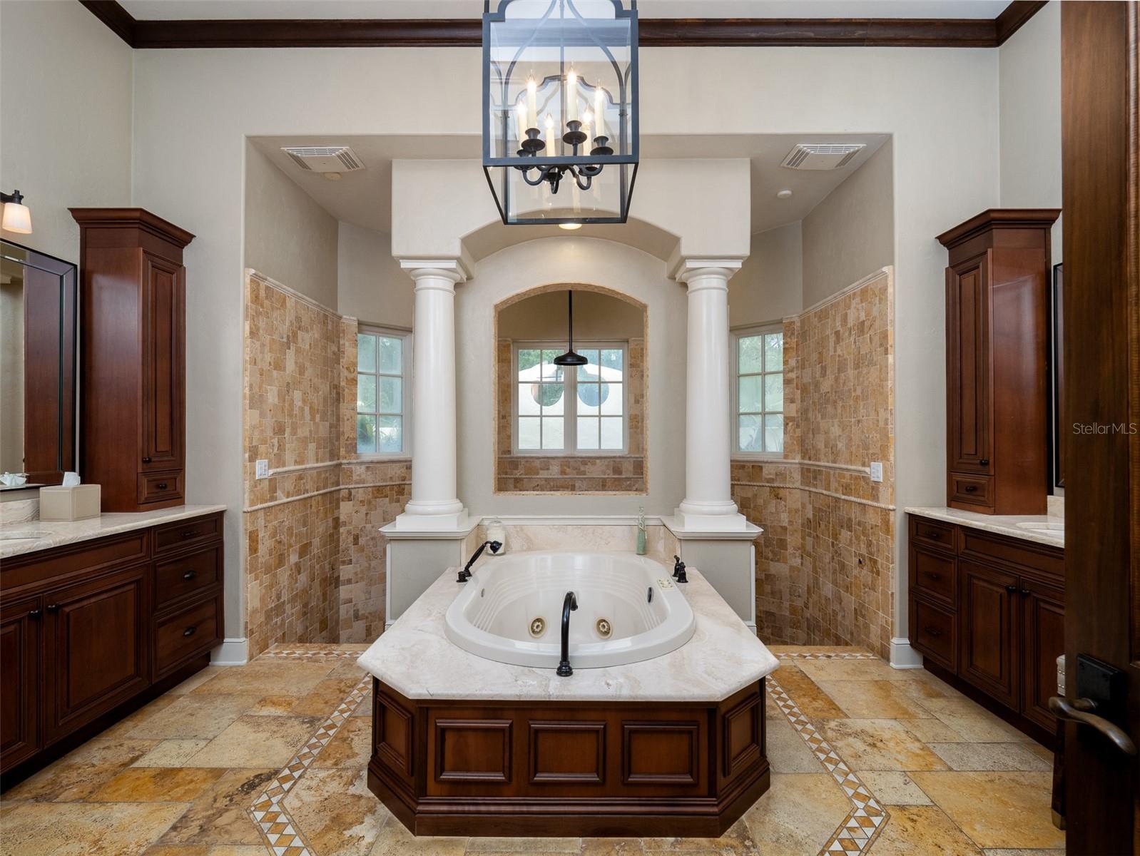 GC535728 Property Photo