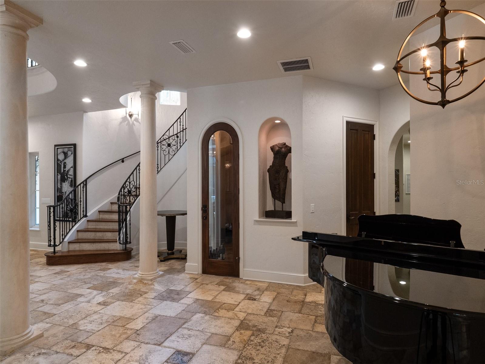 GC535728 Property Photo