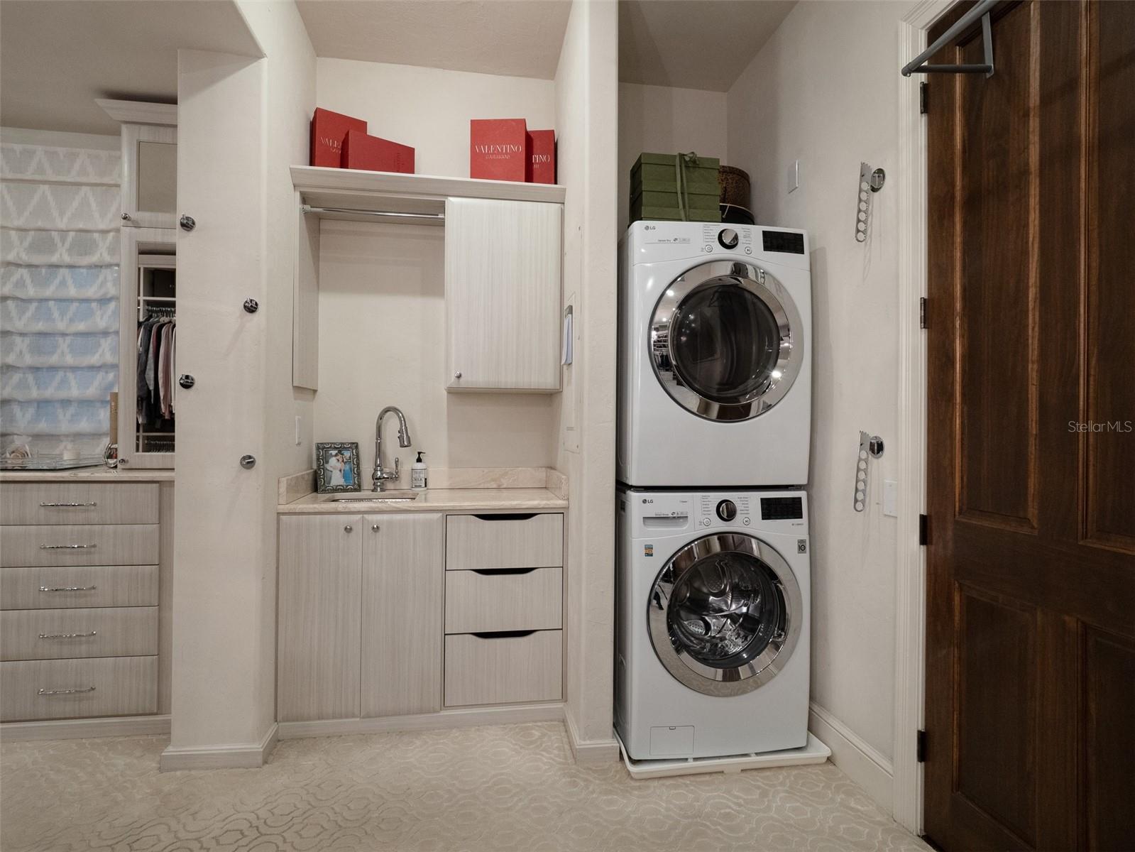 GC535728 Property Photo