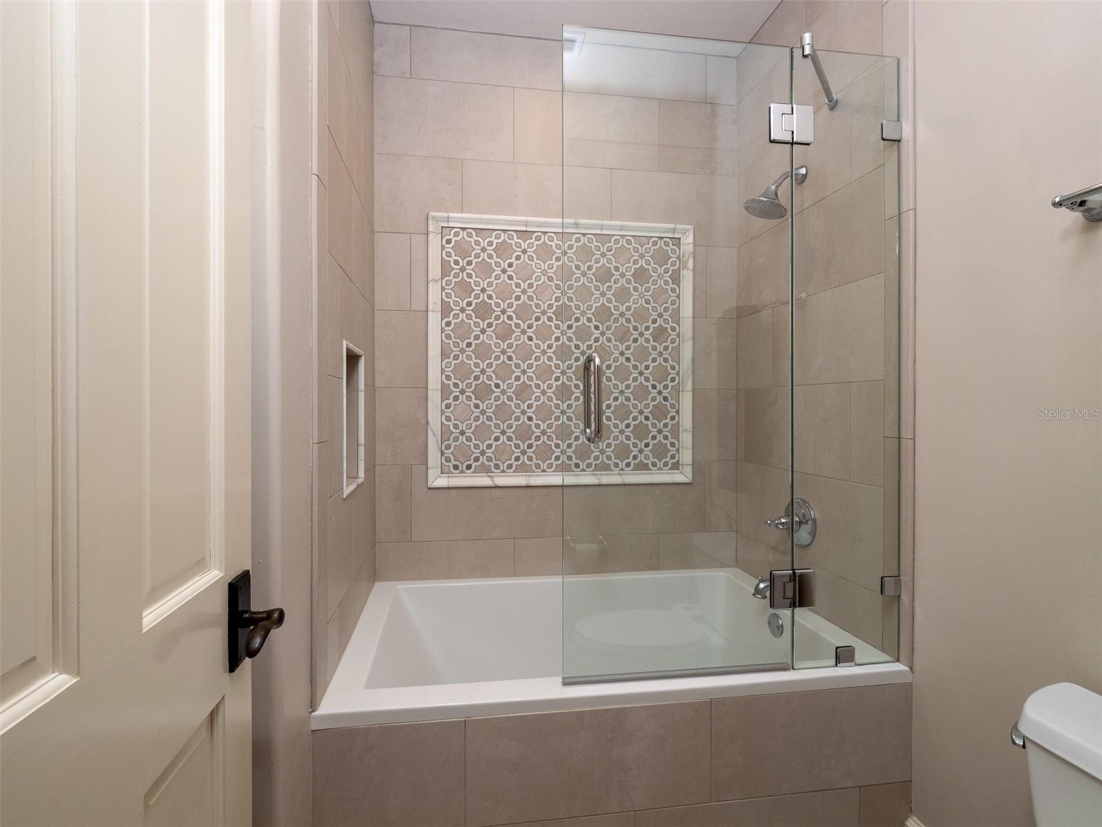 GC535728 Property Photo