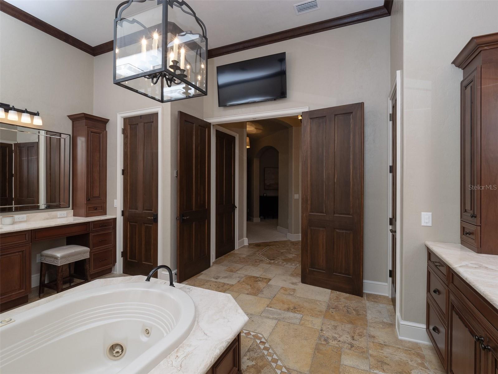 GC535728 Property Photo