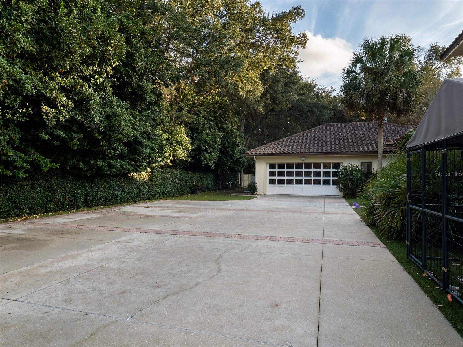 GC535728 Property Photo