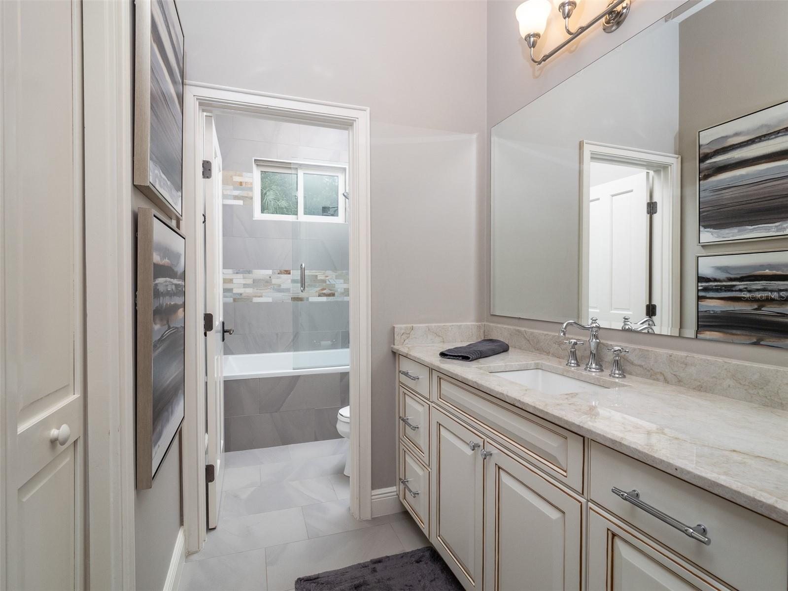 GC535728 Property Photo