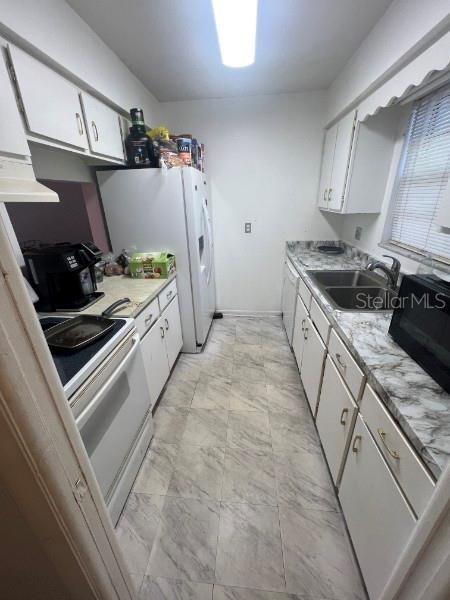 TB8452634 Property Photo