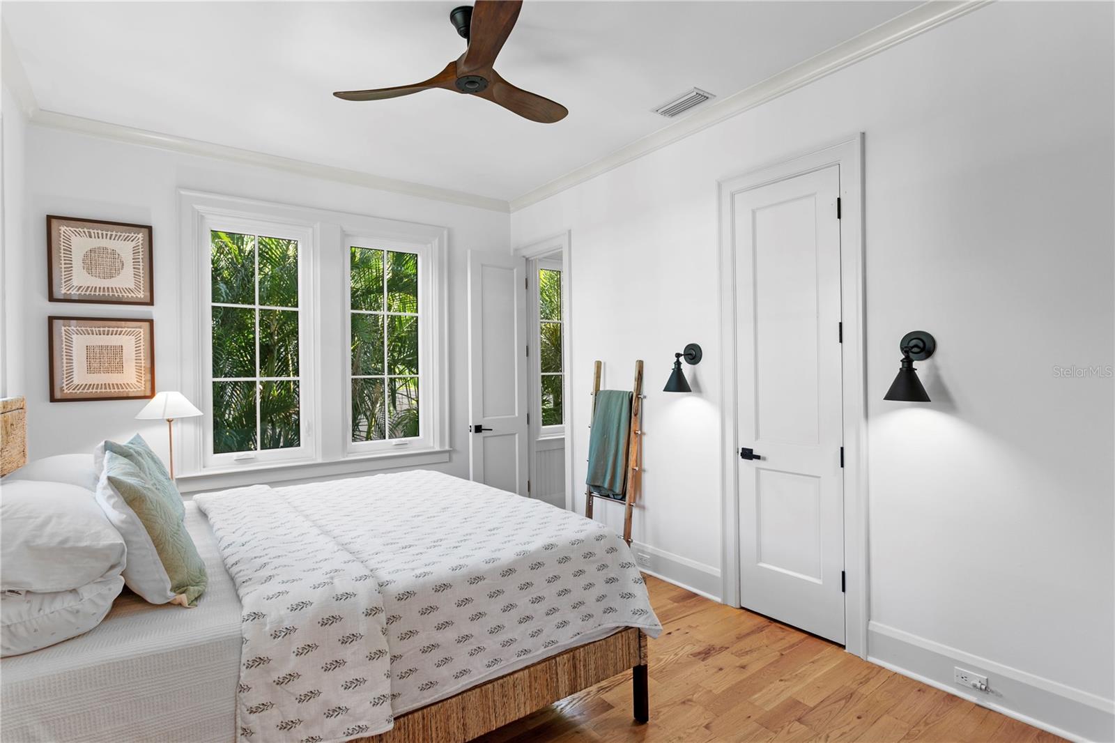 TB8452668 Property Photo