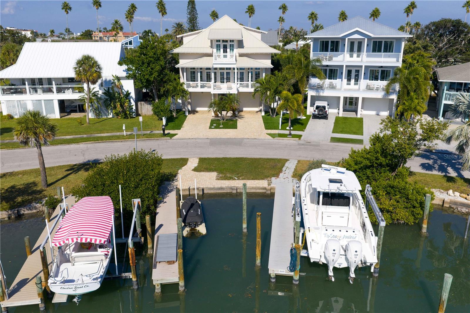 TB8452668 Property Photo