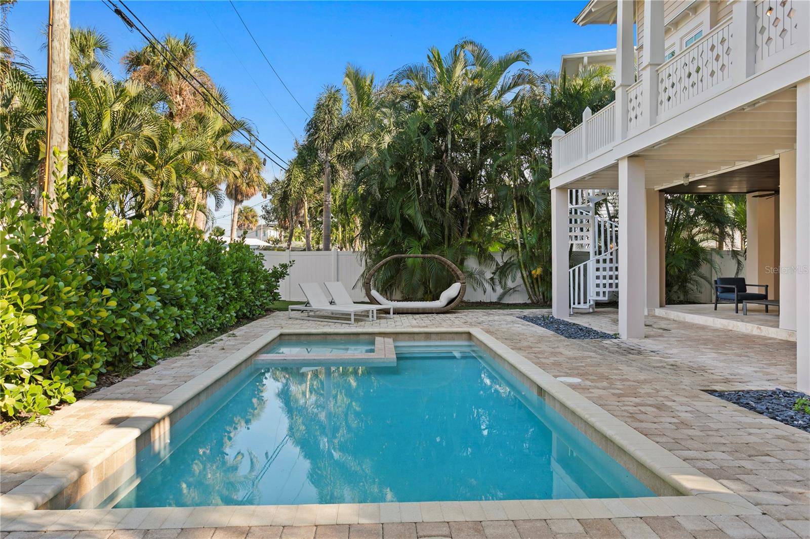 TB8452668 Property Photo